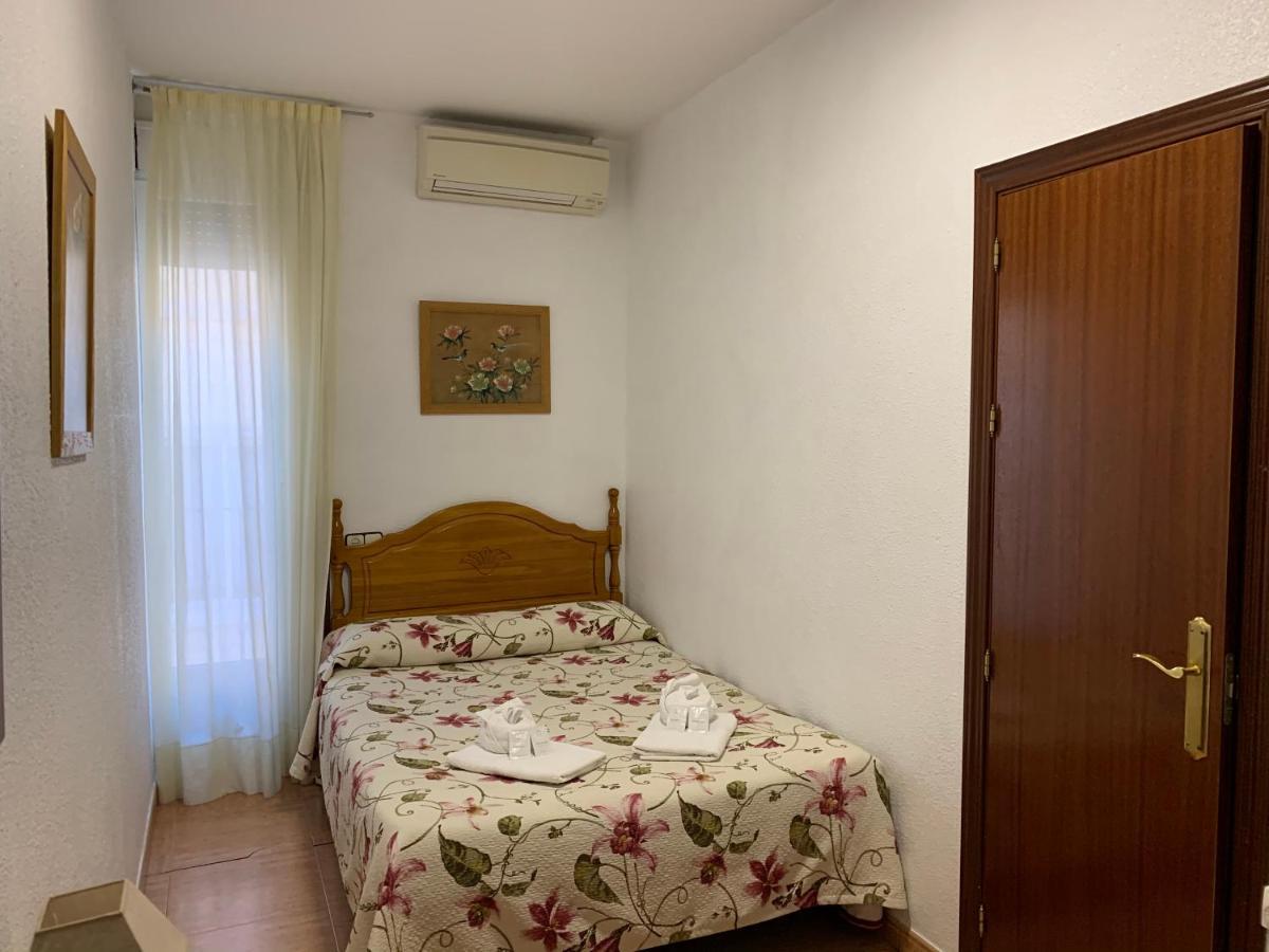 Hostal Internacional Madrid Dış mekan fotoğraf